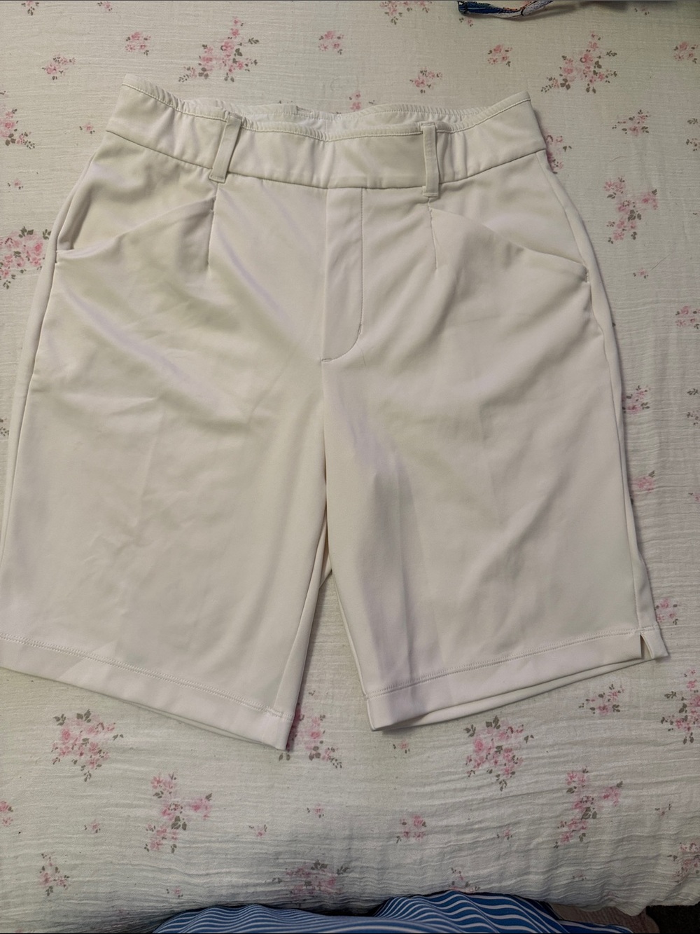 Nike Cream Bermuda Shorts with Belt Loops